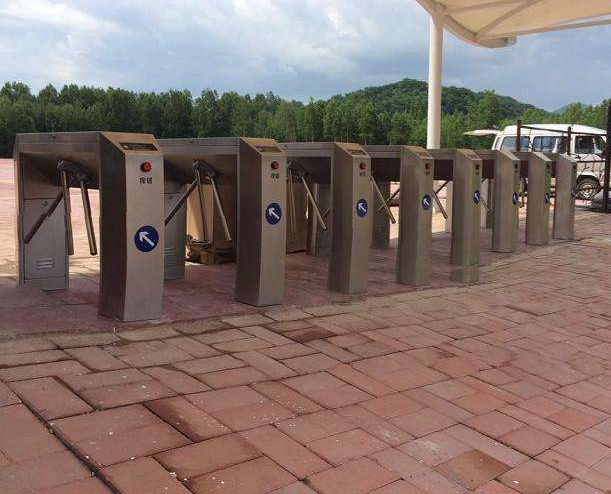 景區(qū)售檢票系統(tǒng)的價格 景區(qū)如何選擇管理系統(tǒng)？