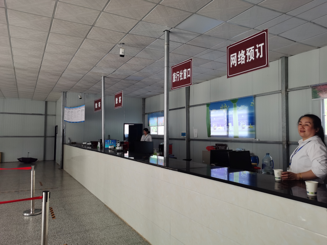 景區(qū)擺渡車、索道，納入統(tǒng)一票務(wù)系統(tǒng)平臺(tái)進(jìn)行管理和結(jié)算