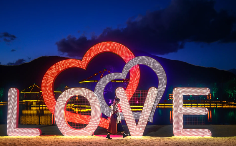 網(wǎng)紅景區(qū)如何實(shí)現(xiàn)可持續(xù)發(fā)展