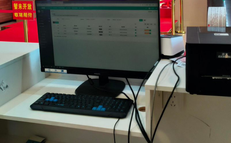 自研系統(tǒng) vs 采購易景通：景區(qū)信息化建設(shè)的“機會成本”對比